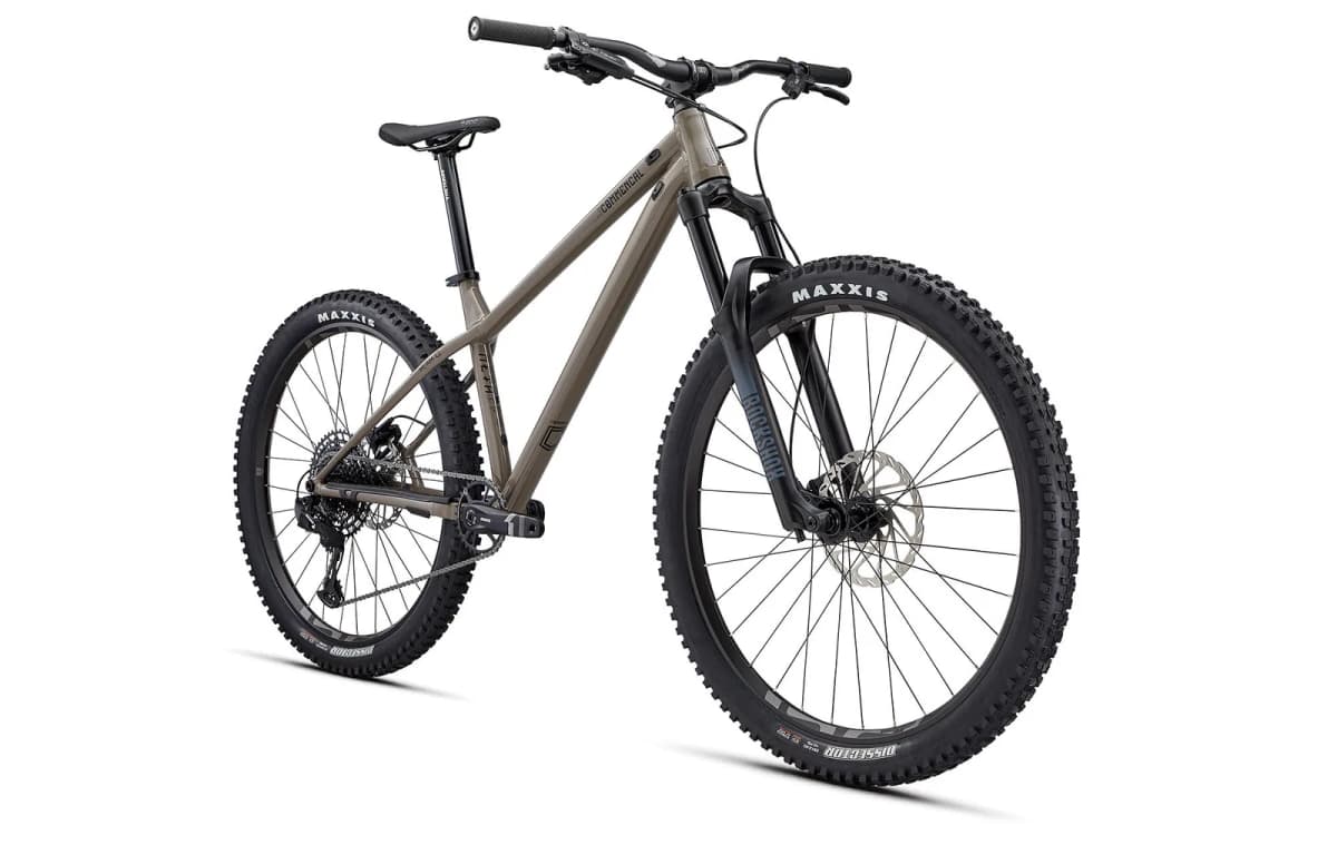 META HT AM RIDE DIRT